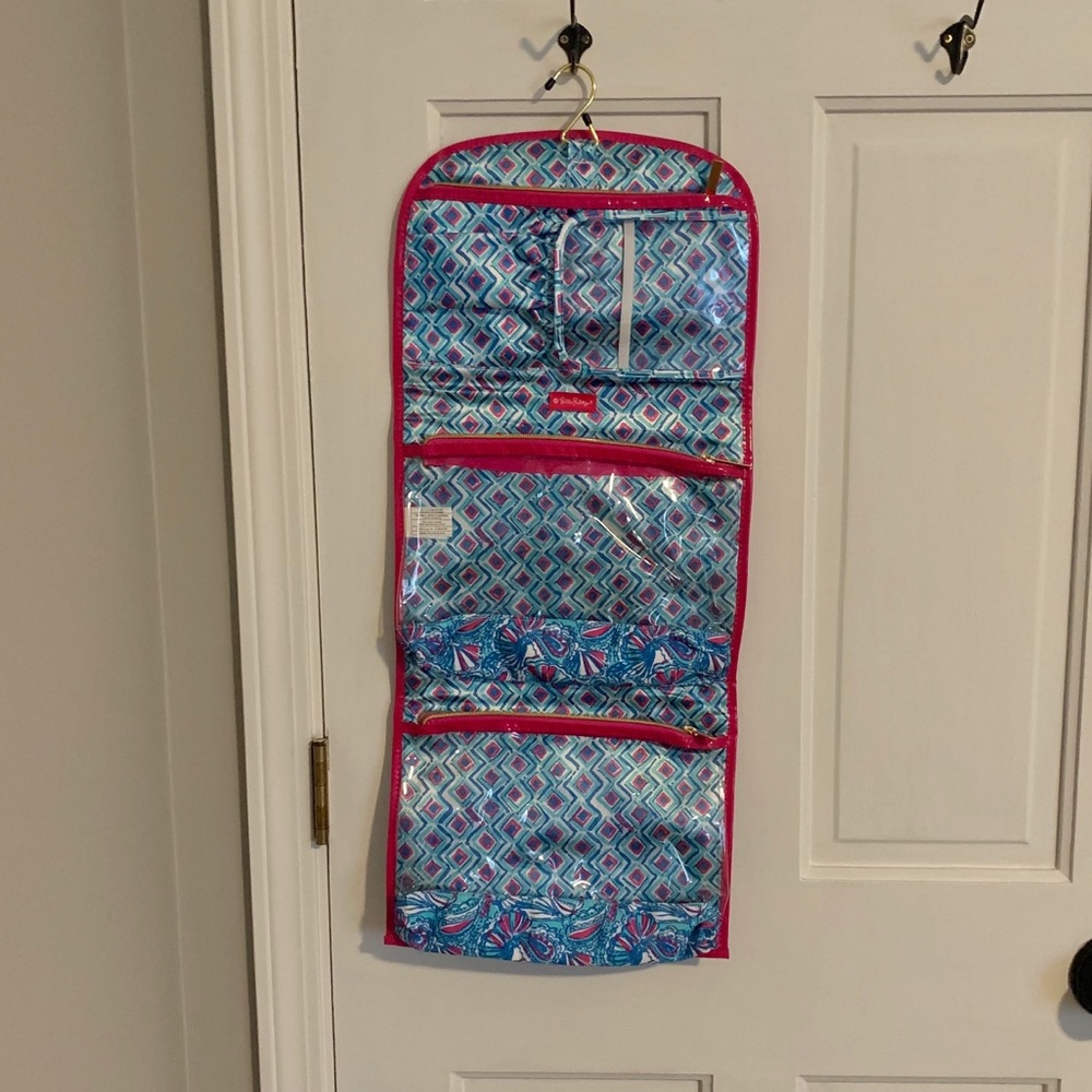 Lilly Pulitzer Target Hanging Toiletry Bag NWOT